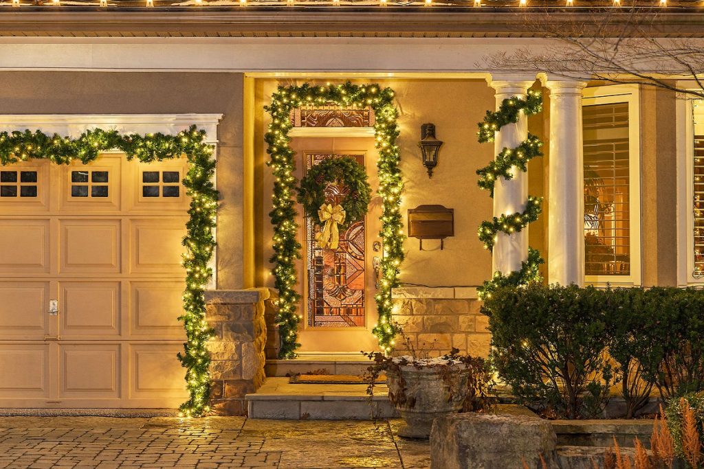 Decorate a Front Porch for Christmas